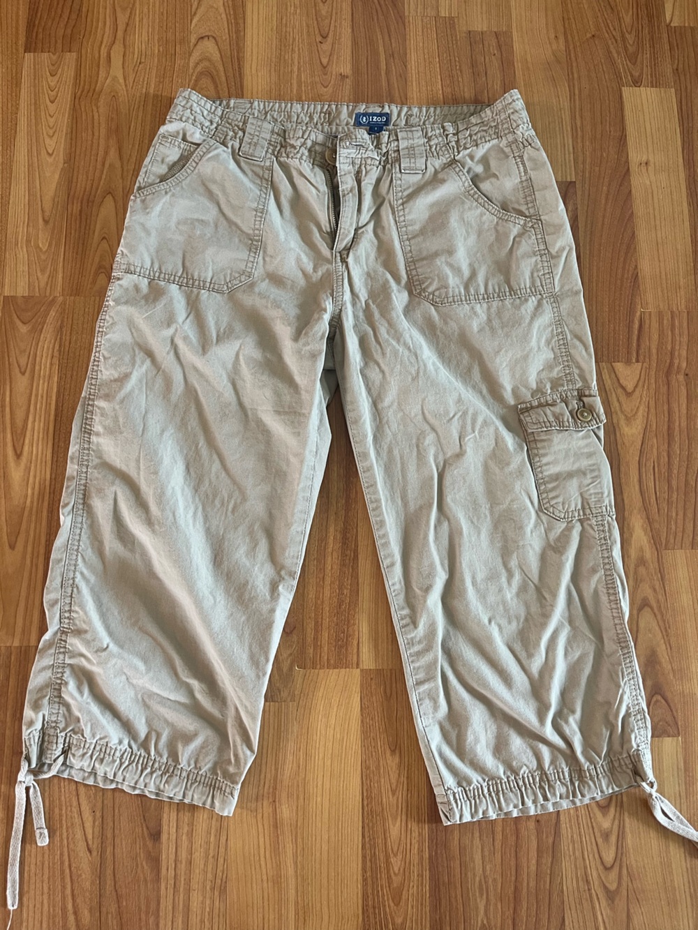 Izod Women’s Khaki Cargo Capris